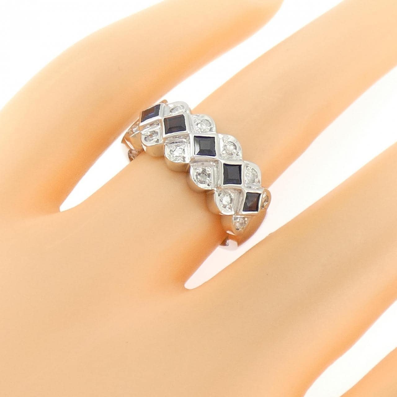 PT900 サファイヤ リング 0.68CT