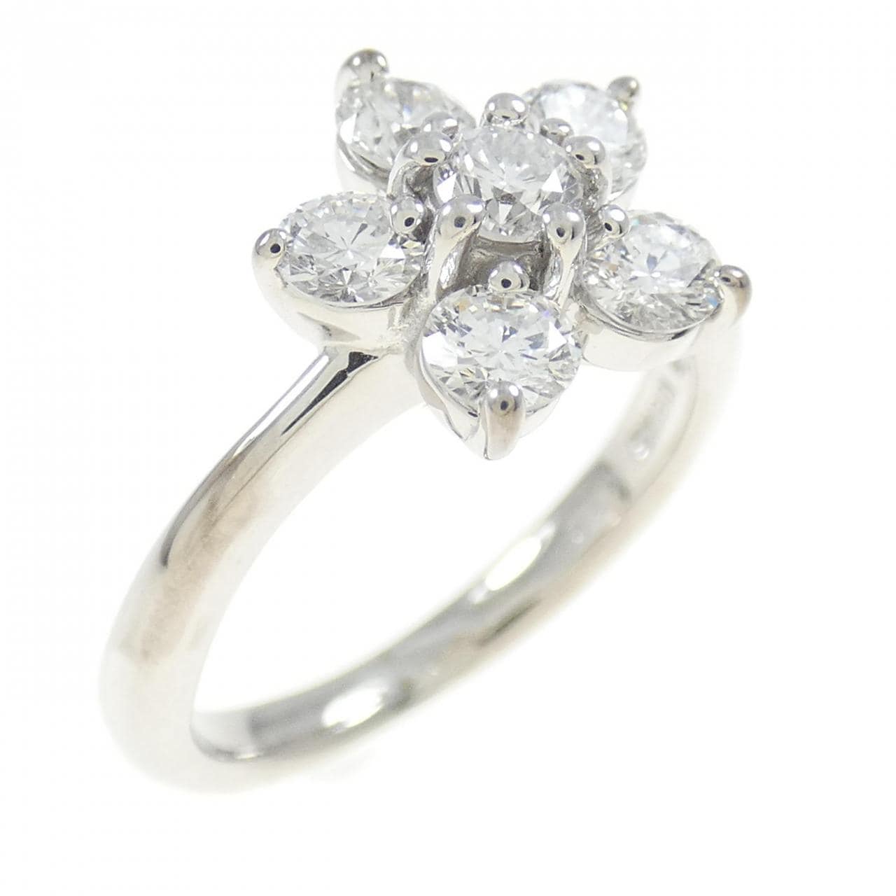 K18WG フラワー ダイヤモンド リング 0.72CT