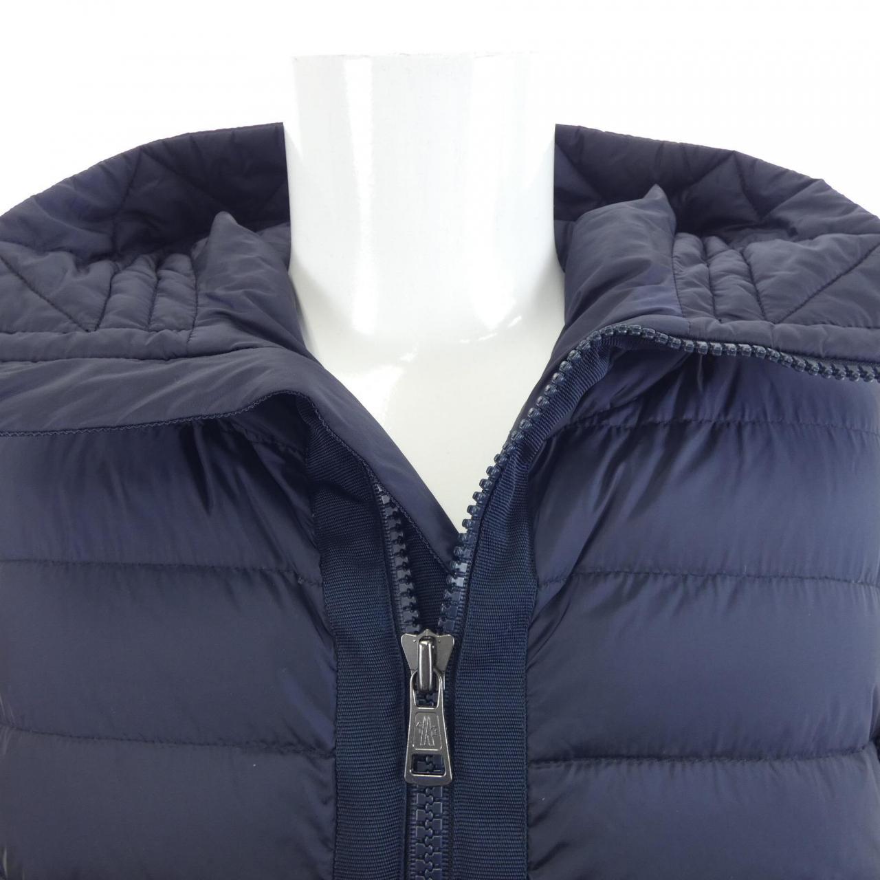 モンクレール MONCLER 20919402800 ダウンジャケット