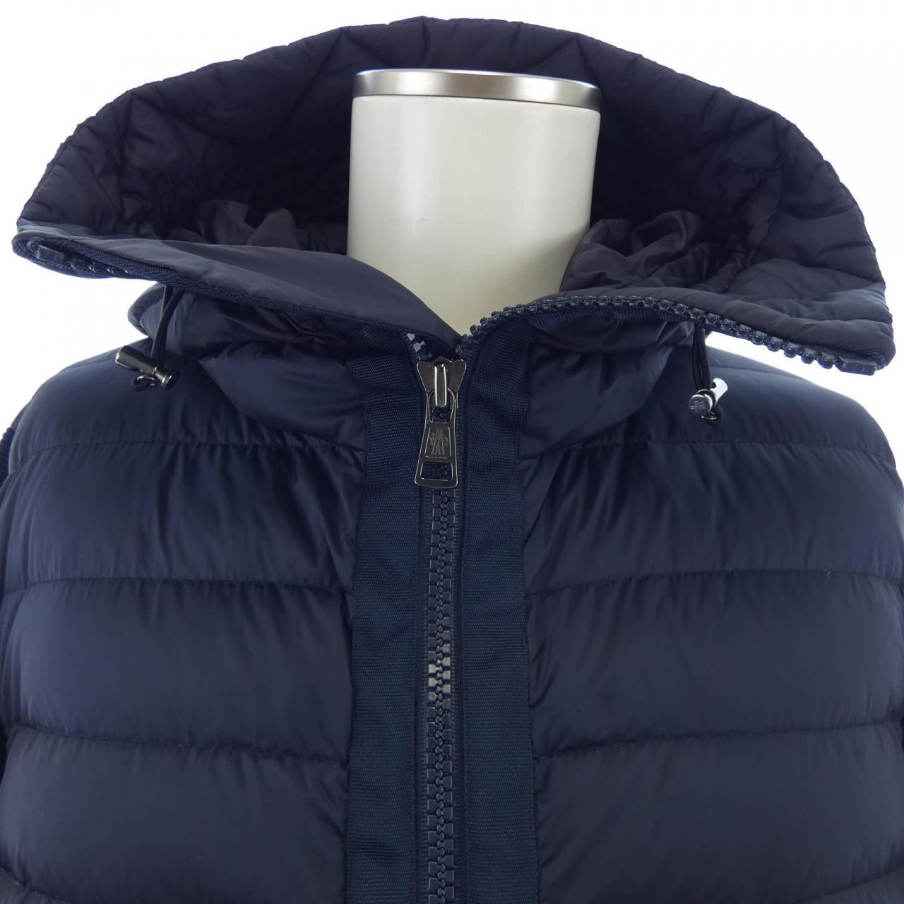 モンクレール MONCLER ダウンジャケット
