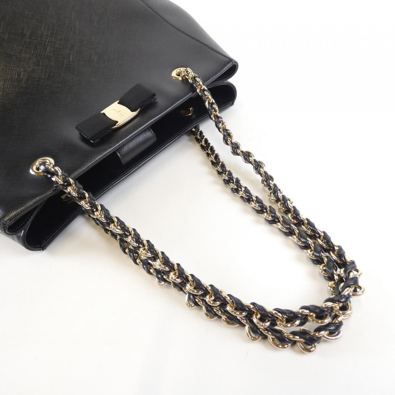 SALVATORE FERRAGAMO 21 F019 Shoulder Bag
