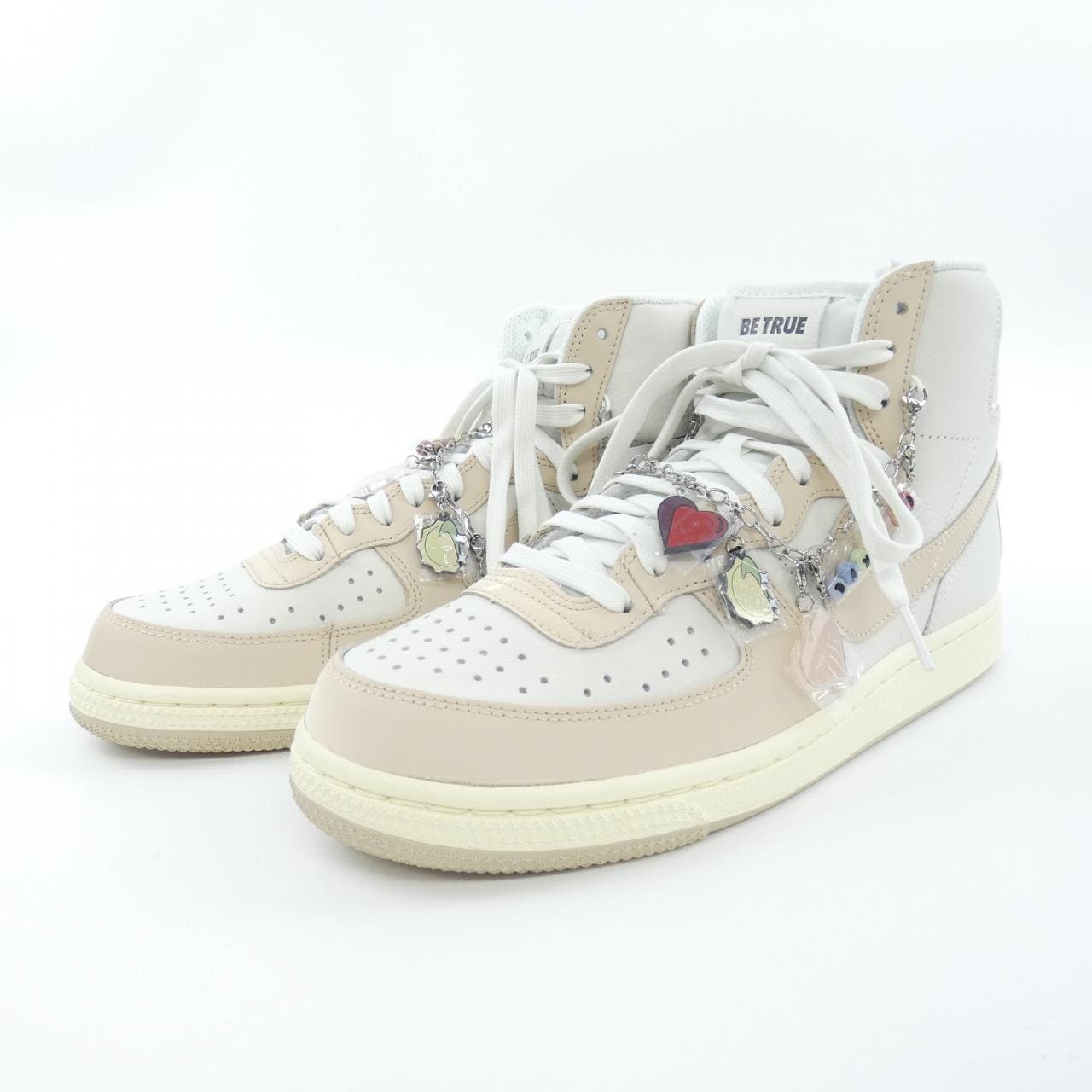 ナイキ NIKE FD8638-100 スニーカー