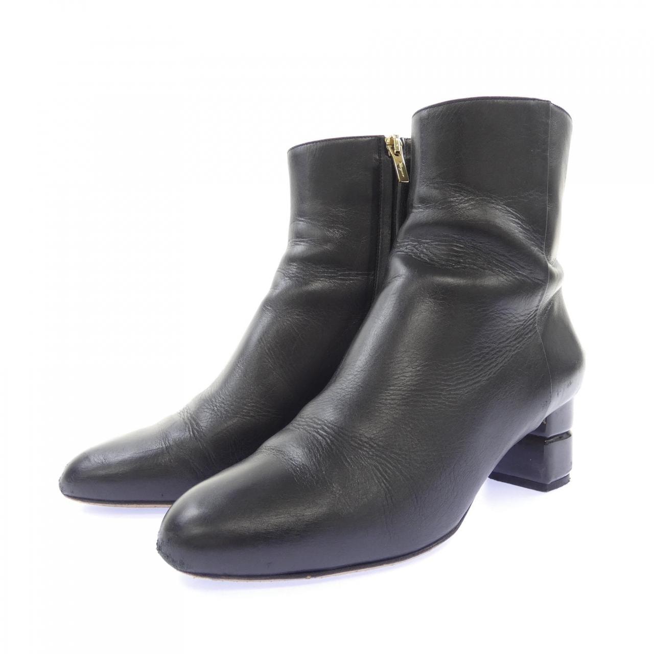 サルヴァトーレフェラガモ SALVATORE FERRAGAMO 13302 ブーツ
