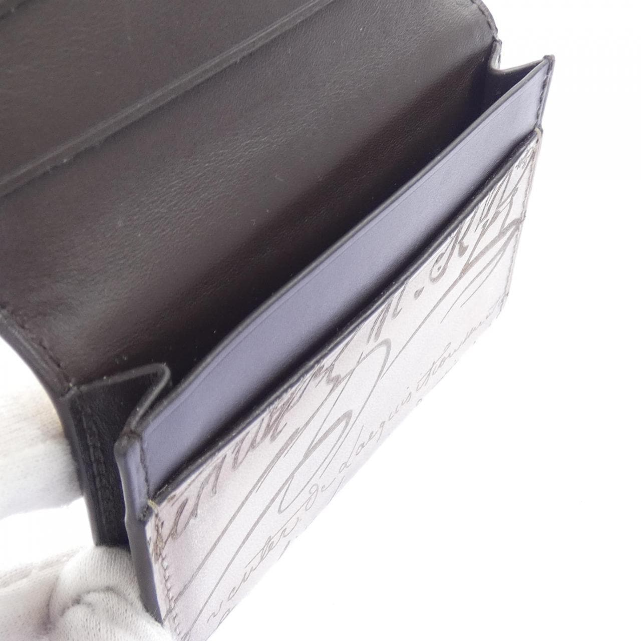 ベルルッティ Berluti インブイアスクリットレザーカードホルダー CARD CASE