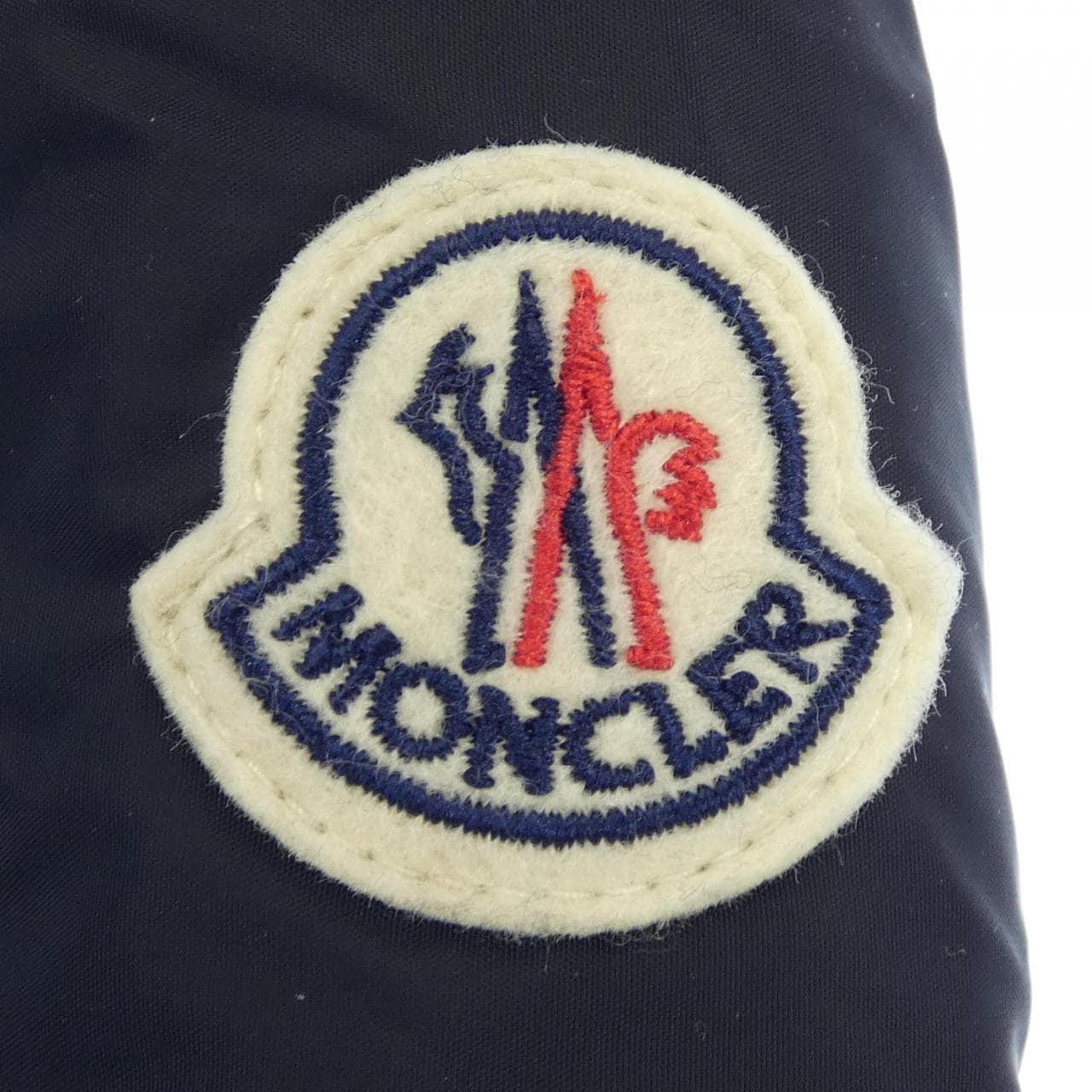 モンクレール MONCLER ダウンジャケット