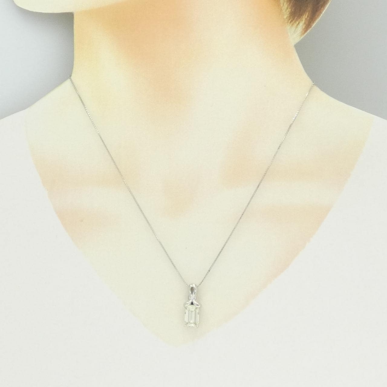 PT900/PT850 ダイヤモンド ネックレス 2.466CT LY VS1 エメラルドカット