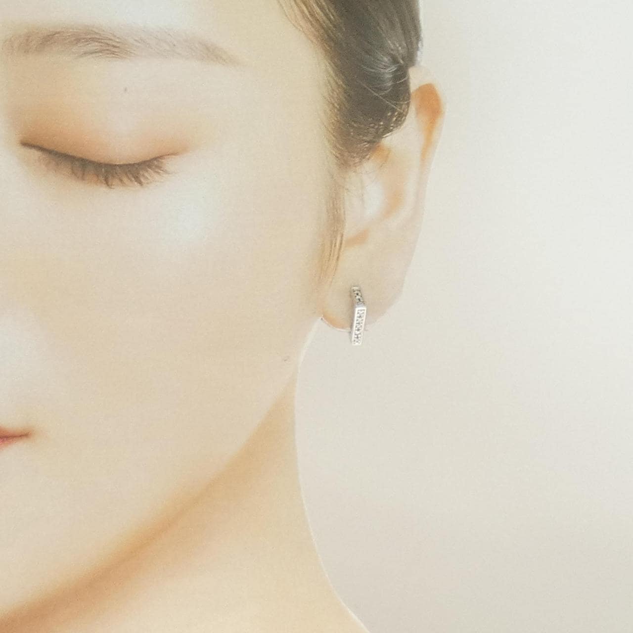 PT900 ダイヤモンド イヤリング