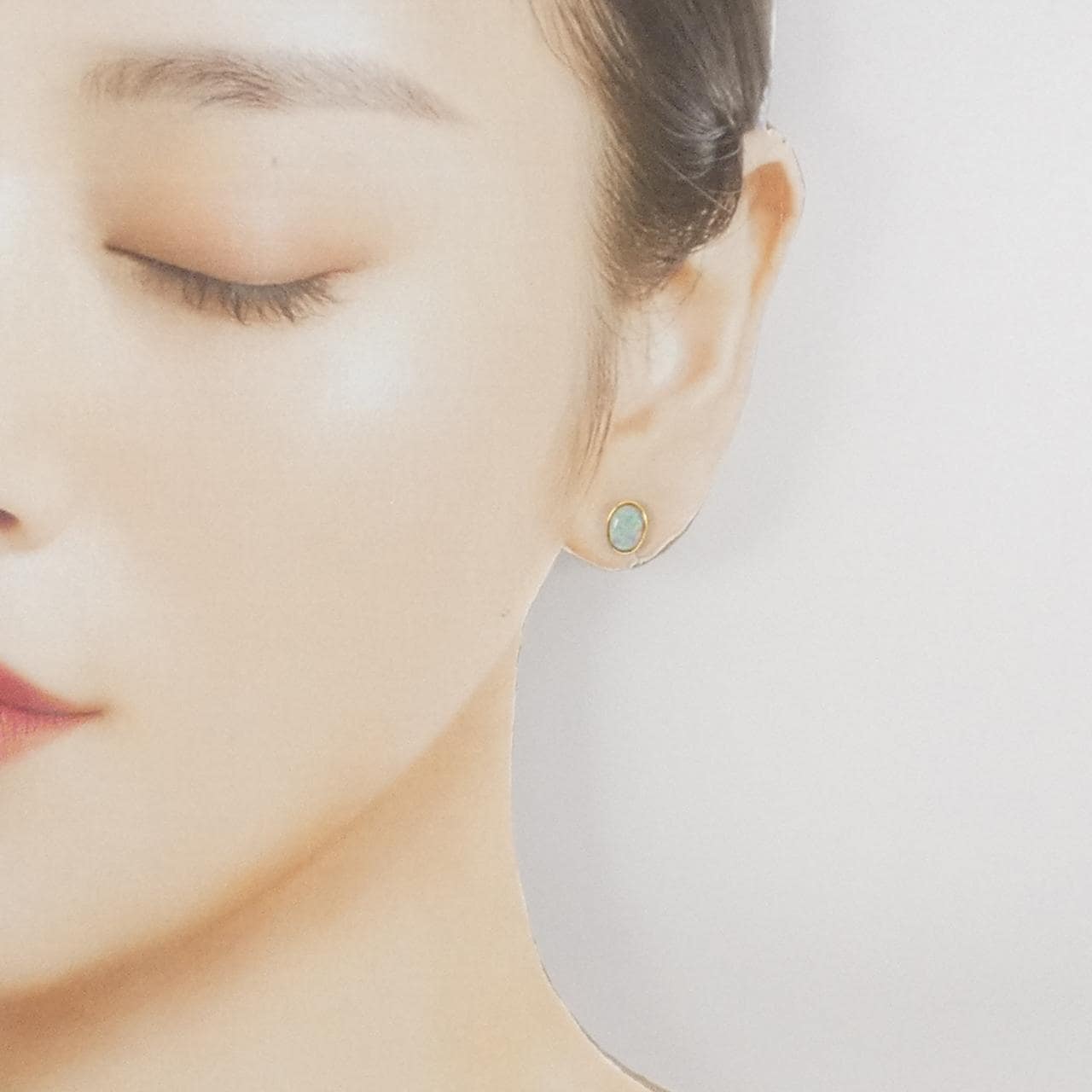 18KYG/K18YG オパール ピアス 2.20CT