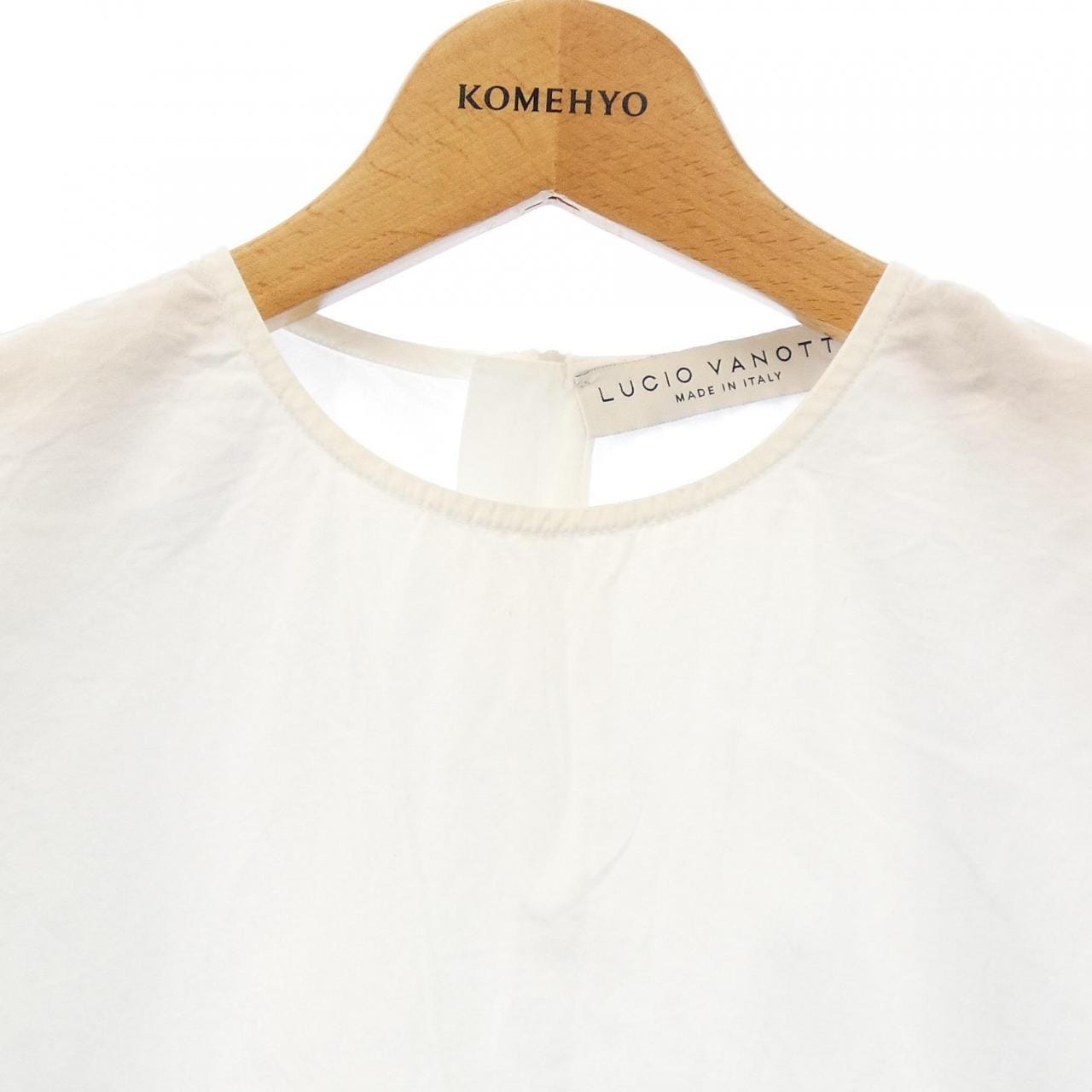 LUCIO VANOTTI トップス