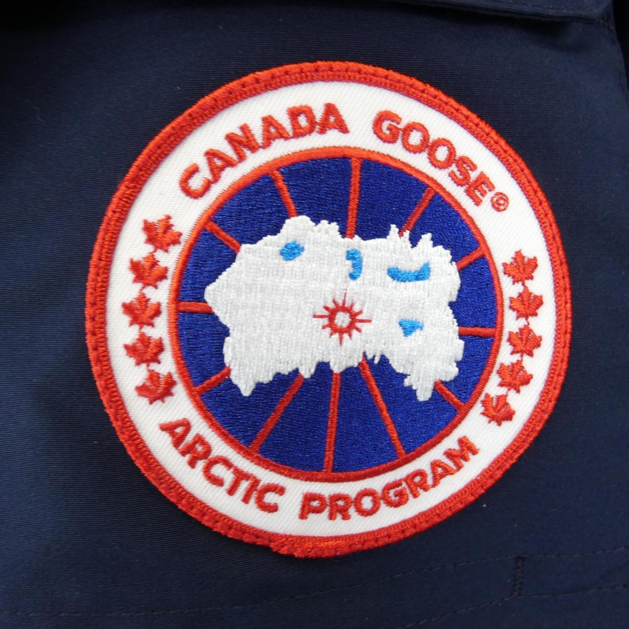 カナダグース CANADA GOOSE ダウンジャケット