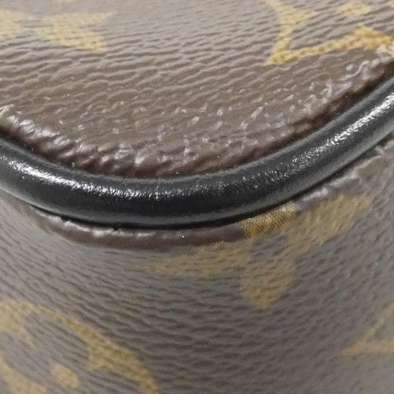 モノグラム マカサー クリストファー ウエアラブル ウォレット M69404 ショルダーバッグ