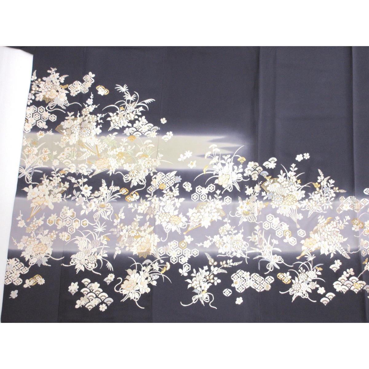 訪問着　刺繍加工　ボカシ染