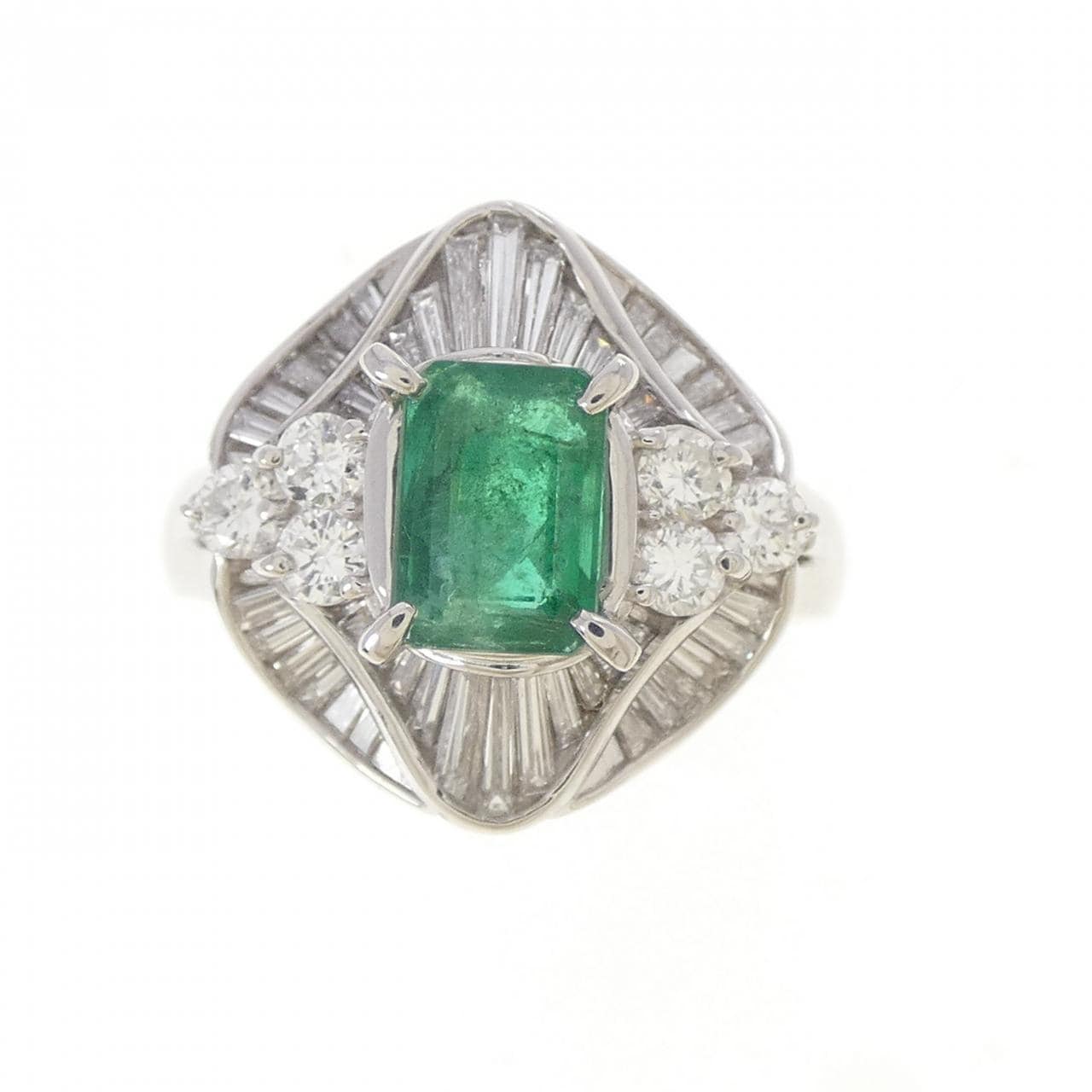 PT900 エメラルド リング 0.92CT