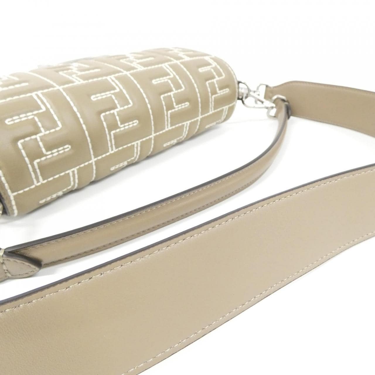 【新品】フェンディ バゲット 8BR600 ANX4 ショルダーバッグ