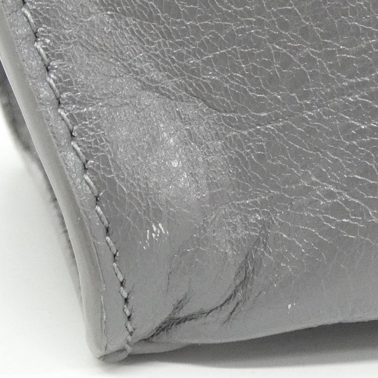 バレンシアガ ネオ クラシック M アップサイド ダウン 702502 210B0 バッグ