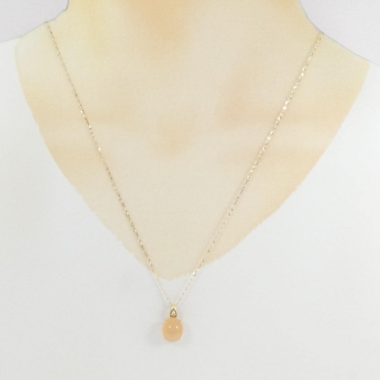 ジーエスティービー ムーンストーン ネックレス 4.00CT