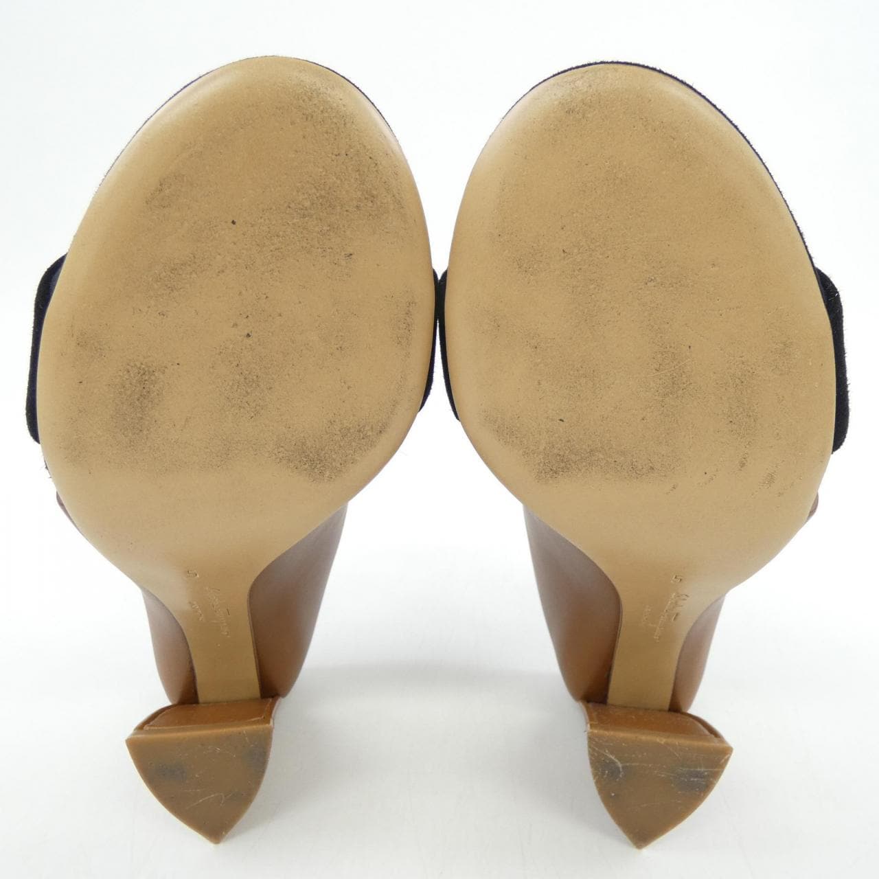 サルヴァトーレフェラガモ SALVATORE FERRAGAMO サンダル