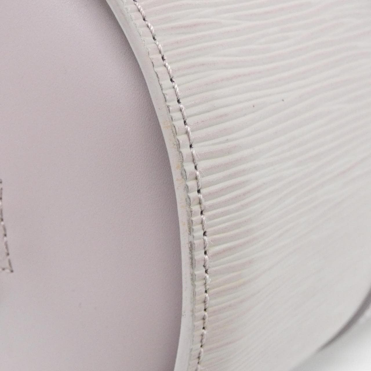 ルイヴィトン エピ スフロ M5222B バッグ