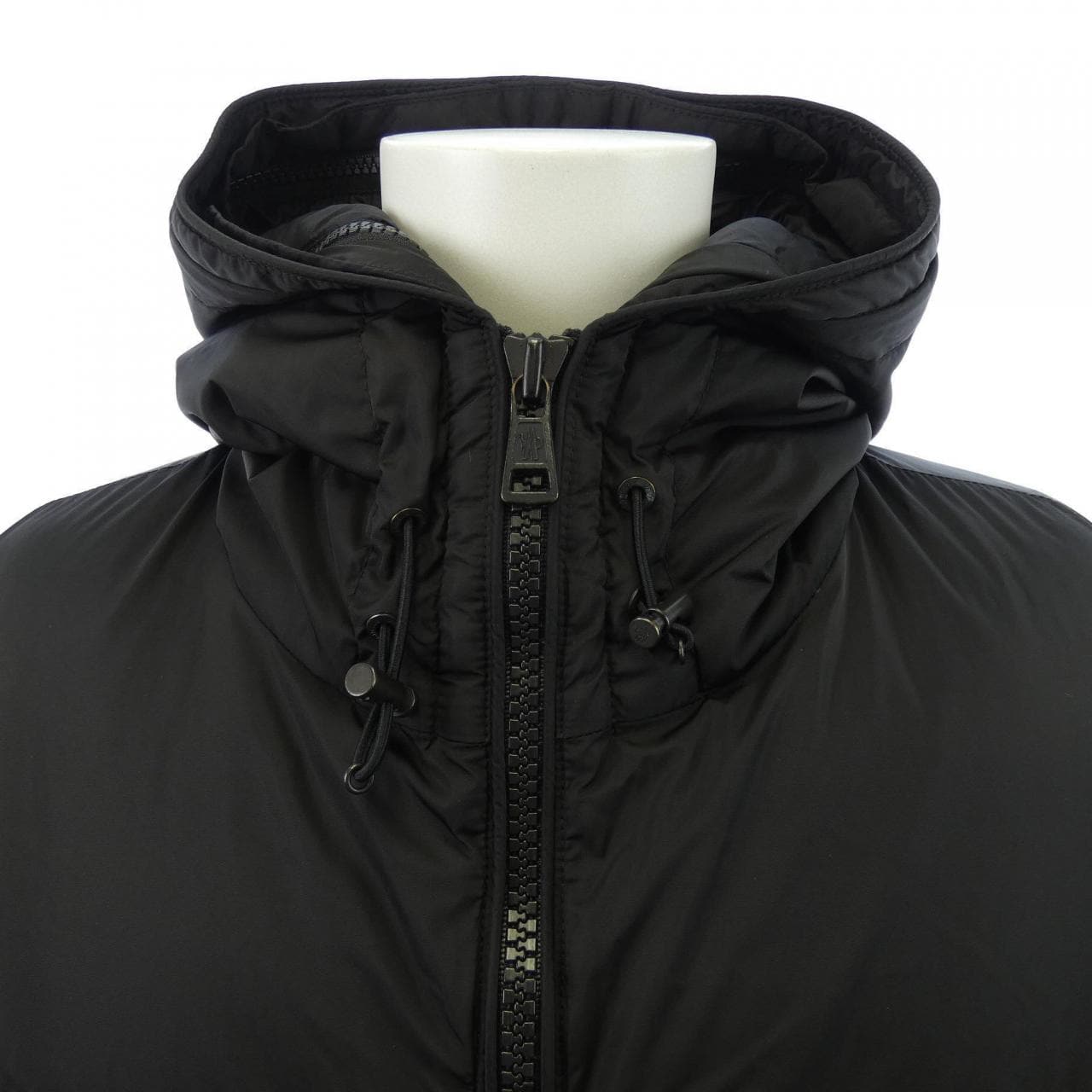 モンクレール MONCLER MONTVERNIER ダウンジャケット