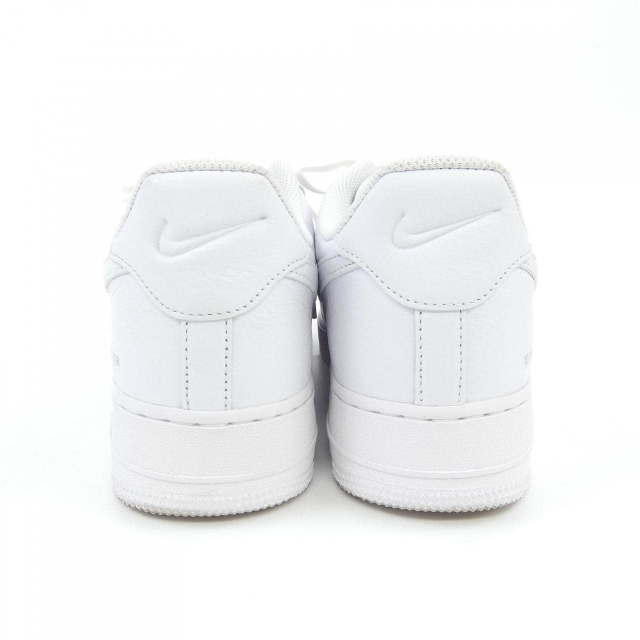 ナイキ NIKE スニーカー