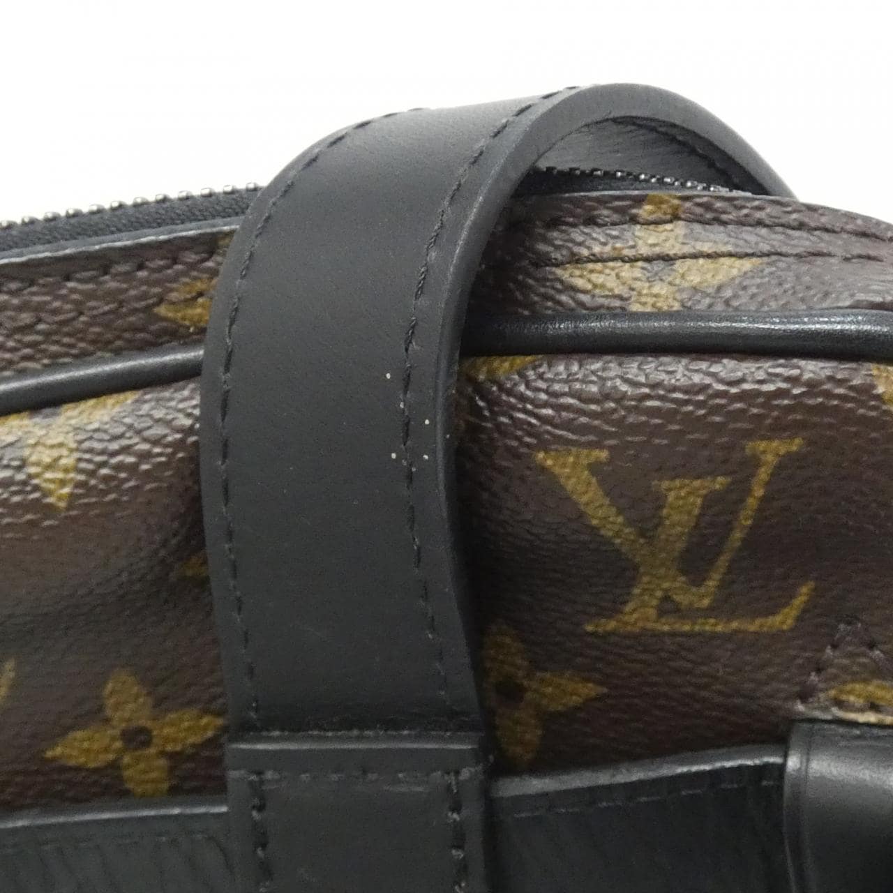 ルイヴィトン モノグラム ソーラーレイ ユティリティ サイドバッグ M44477 ショルダーバッグ