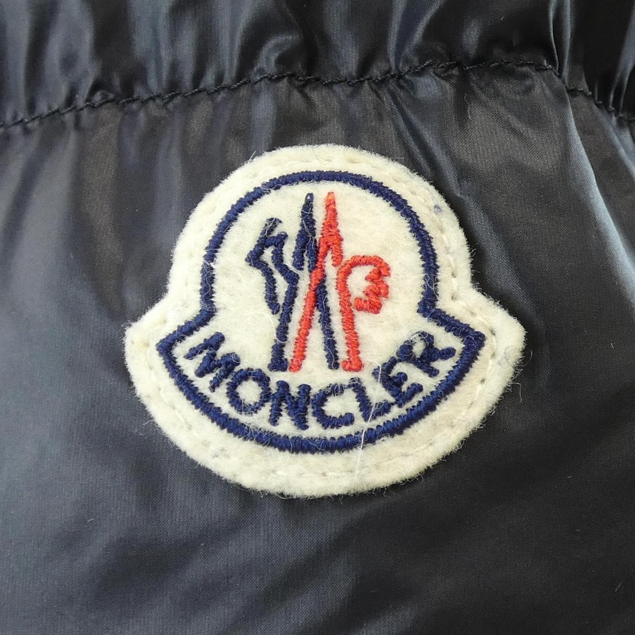 モンクレール MONCLER SERITTE ダウンジャケット