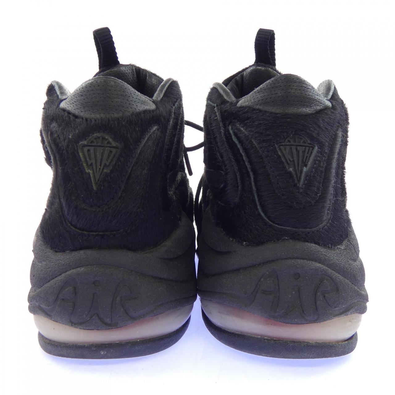 ナイキ NIKE AH1070-001 スニーカー