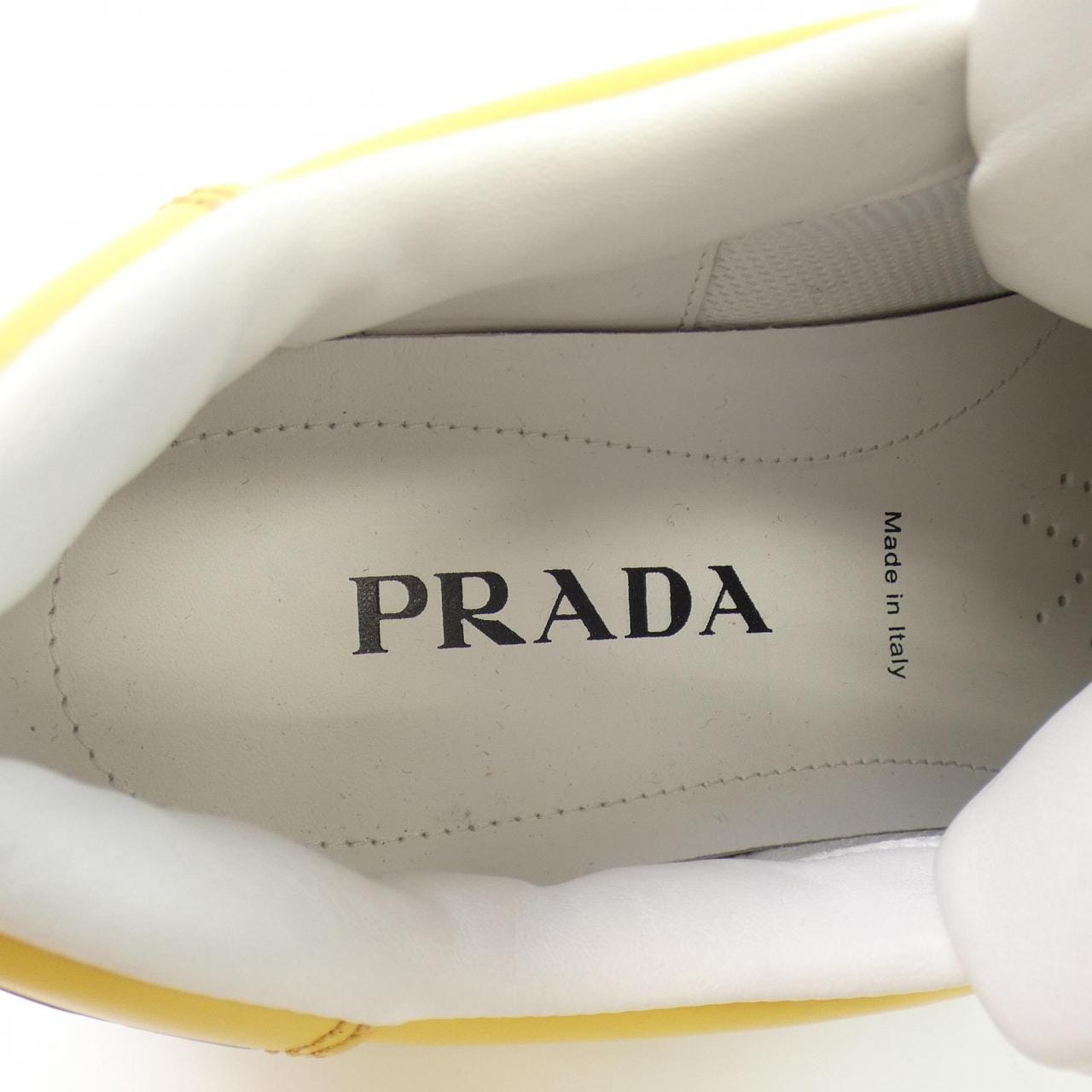 プラダ PRADA スニーカー