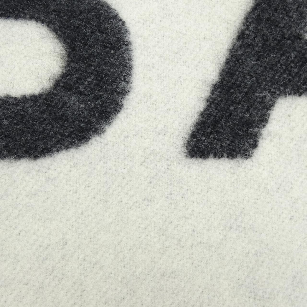 バレンシアガ BALENCIAGA MUFFLER