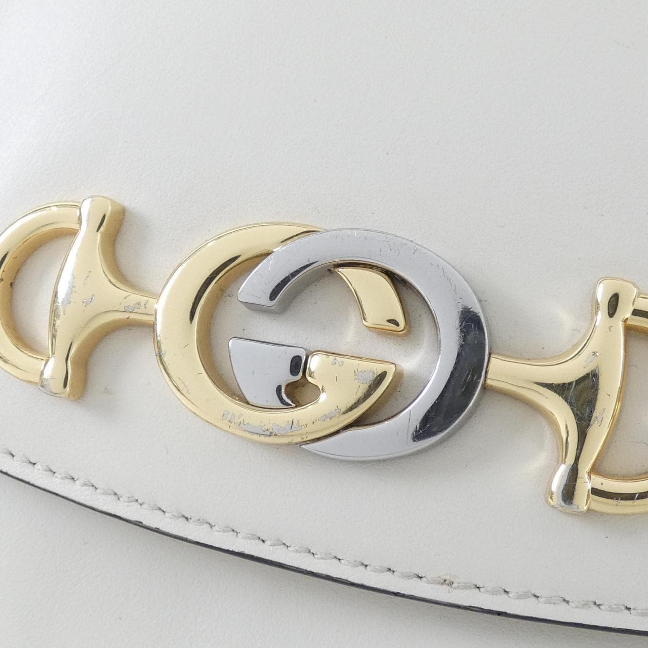 グッチ GUCCI ZUMI 572375 05J0X バッグ