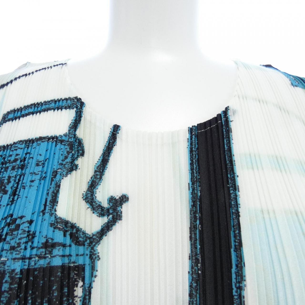プリーツプリーズ PLEATS PLEASE トップス