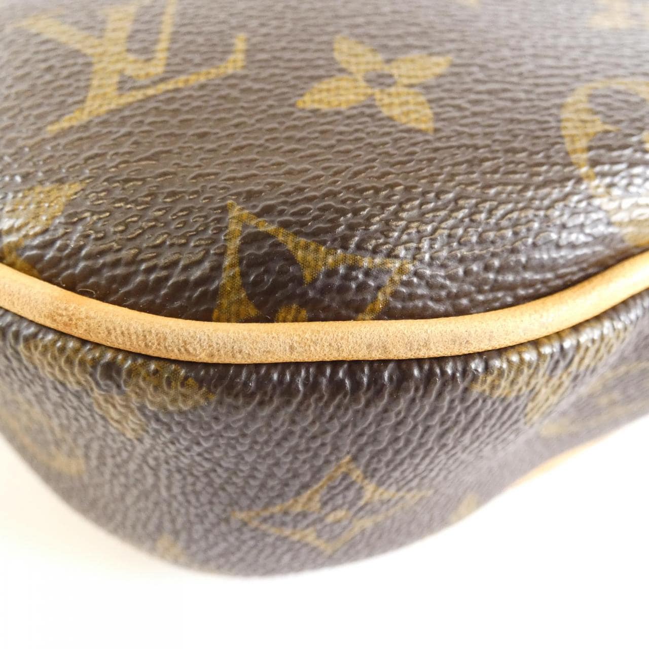 LOUIS VUITTON Monogram Odeon MM M56389 單肩包