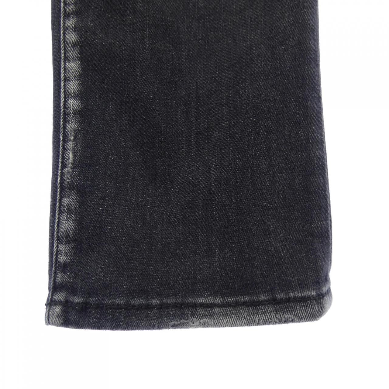ディースクエアード DSQUARED2 S79LA0026 ジーンズ