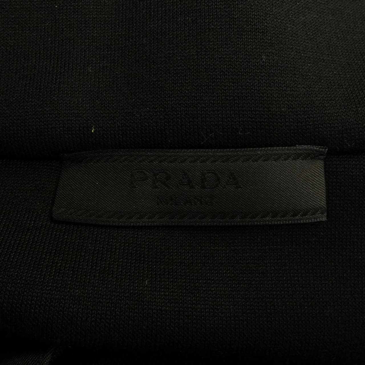 プラダ PRADA トライアングルロゴ UJL20D SOOO 11JE トップス