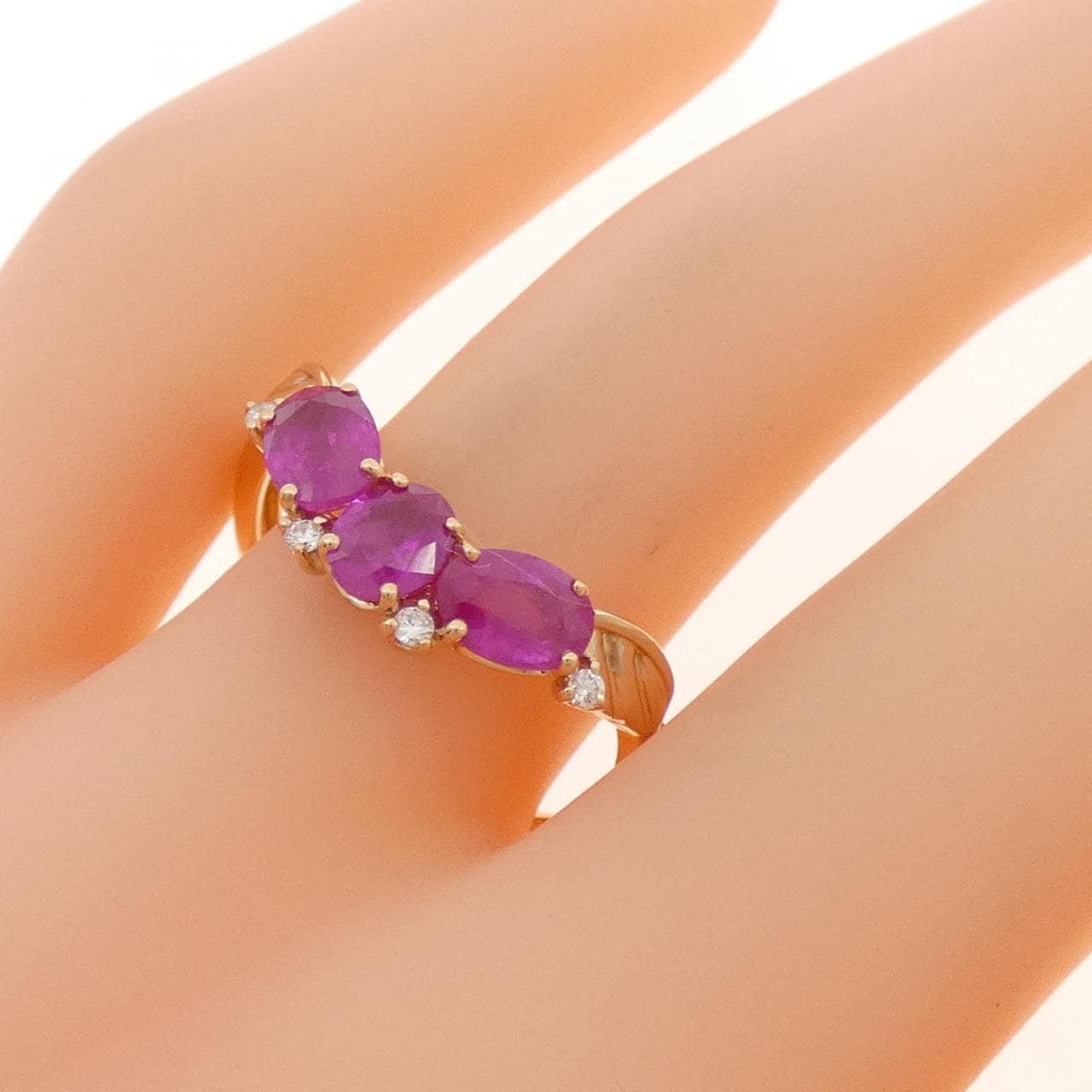 ジーエスティービー ルビー リング 1.50CT