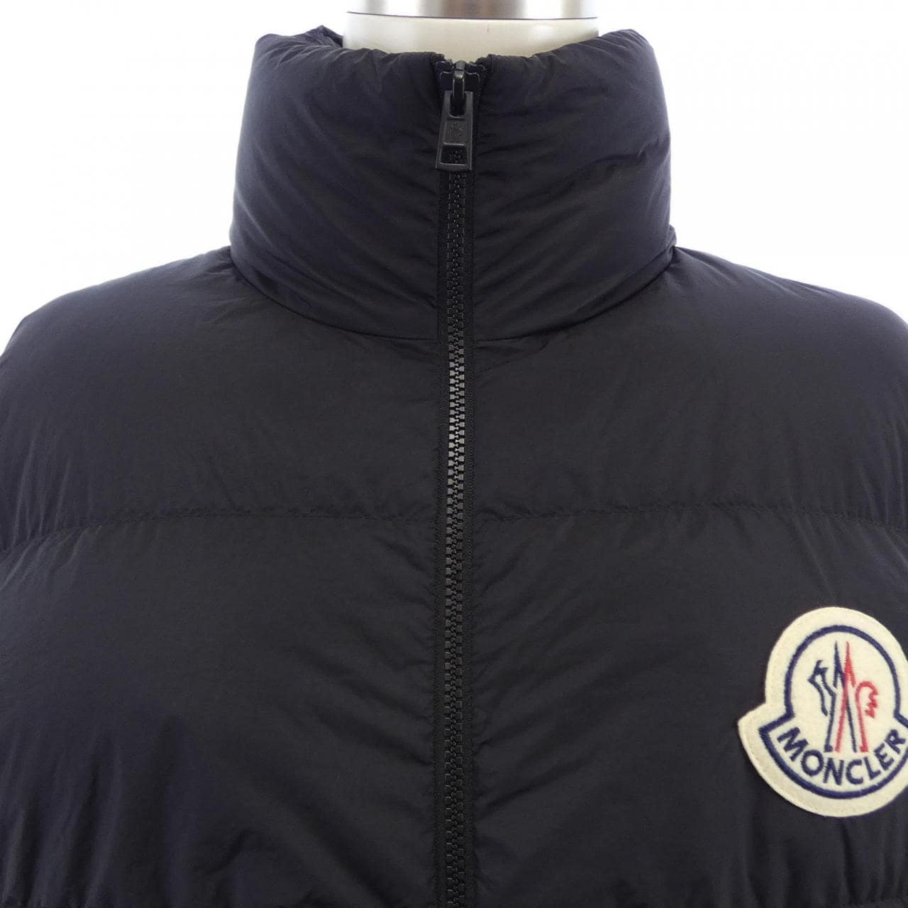 モンクレール MONCLER 20919B00024 ダウンジャケット