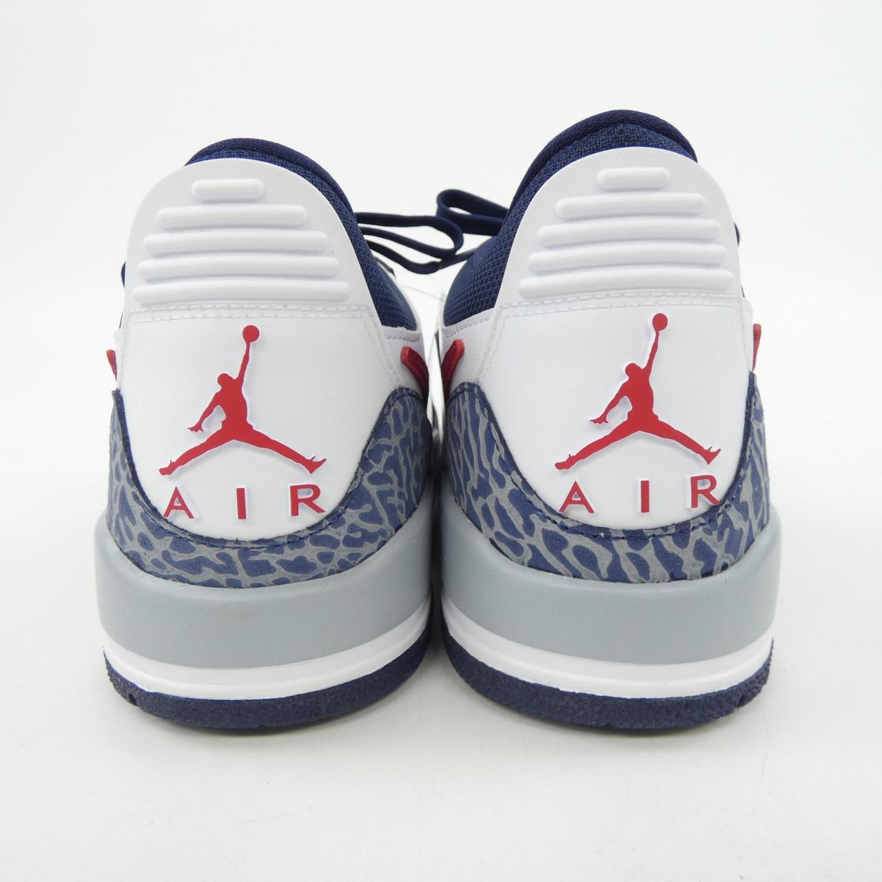 ナイキ ジョーダン NIKE JORDAN CD7069-104 スニーカー