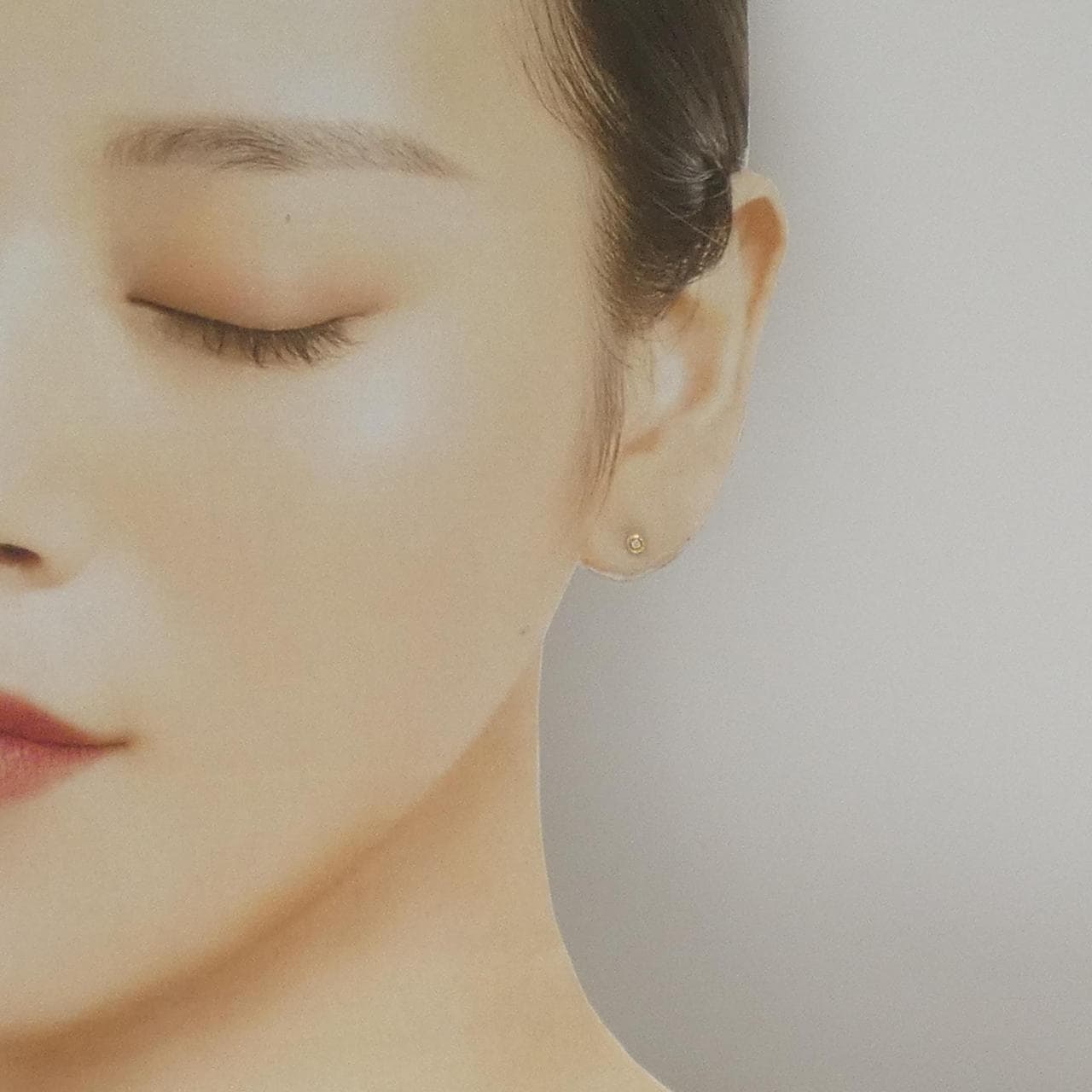 K18YG ソリティア ダイヤモンド ピアス 片耳