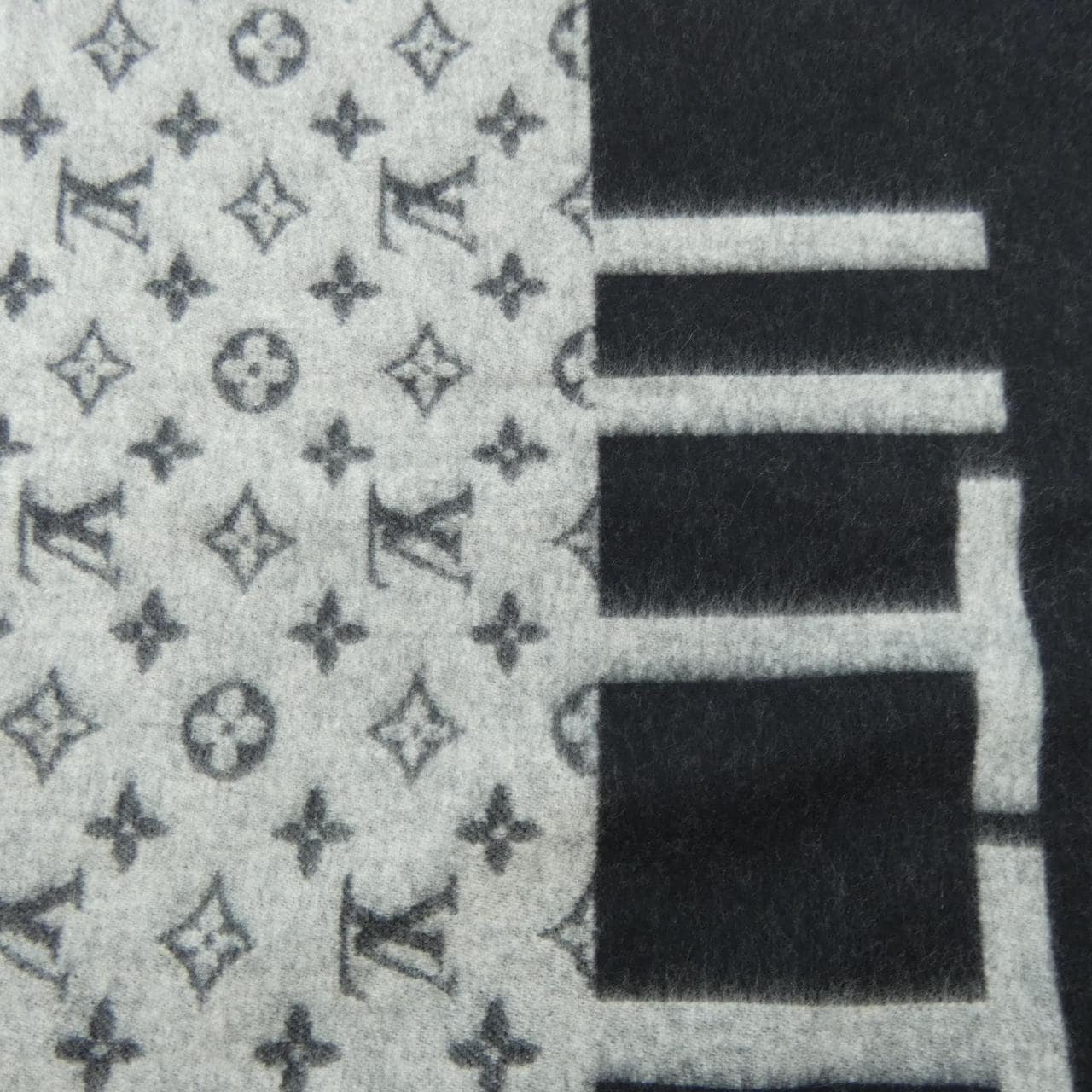 ルイヴィトン LOUIS VUITTON LVスプリット M70924 MUFFLER