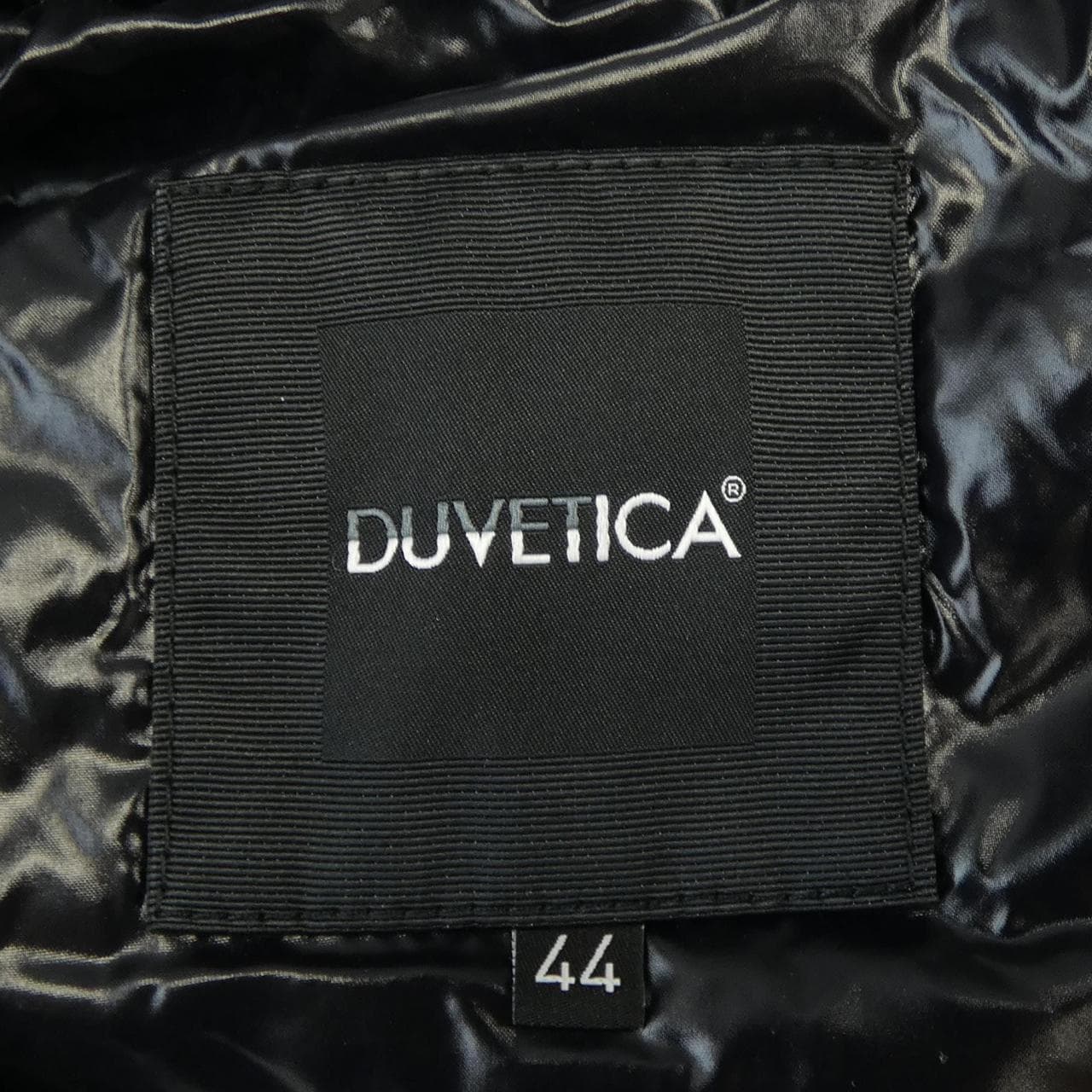 デュベティカ DUVETICA ダウンジャケット
