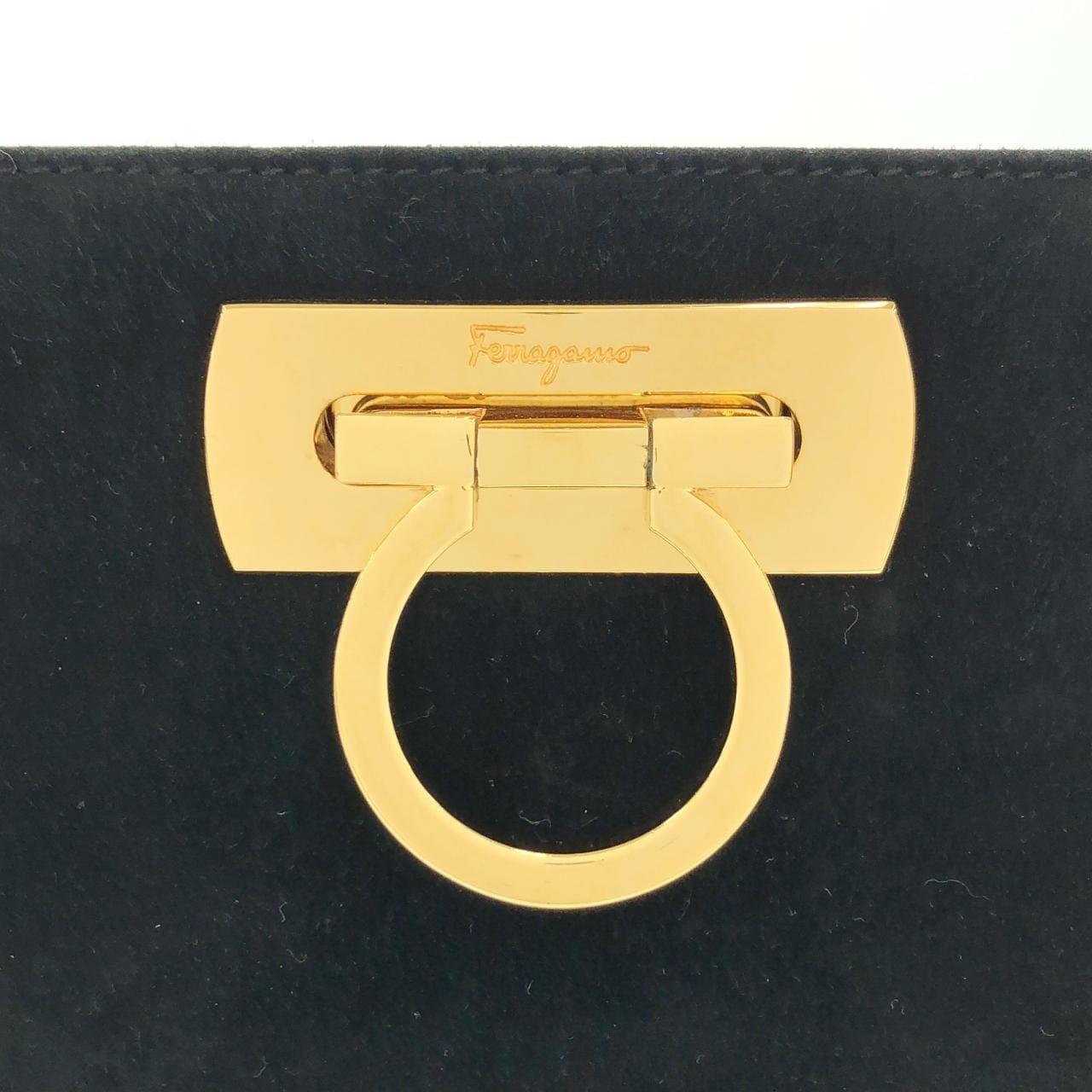 【ヴィンテージ】サルヴァトーレフェラガモ 21 5241 ショルダーバッグ