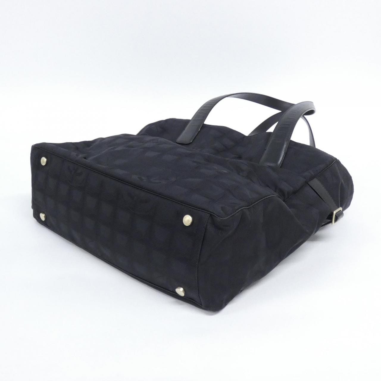 シャネル トラベル ライン 15825 ショルダーバッグ