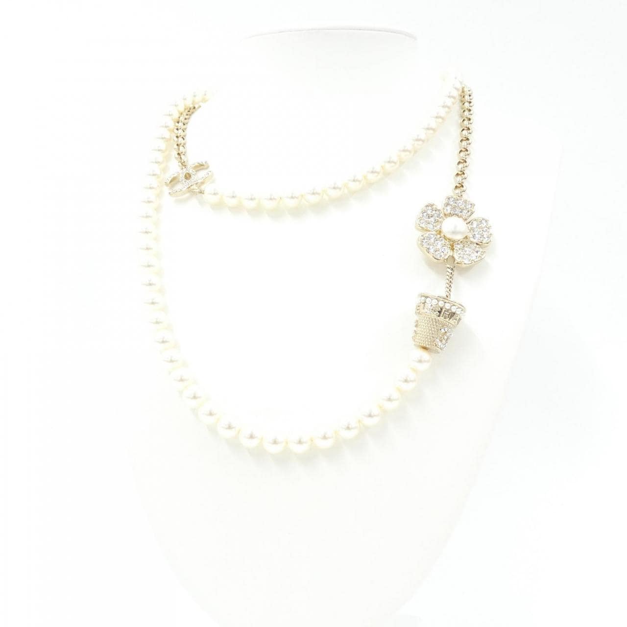 CHANEL ABA581 Necklace