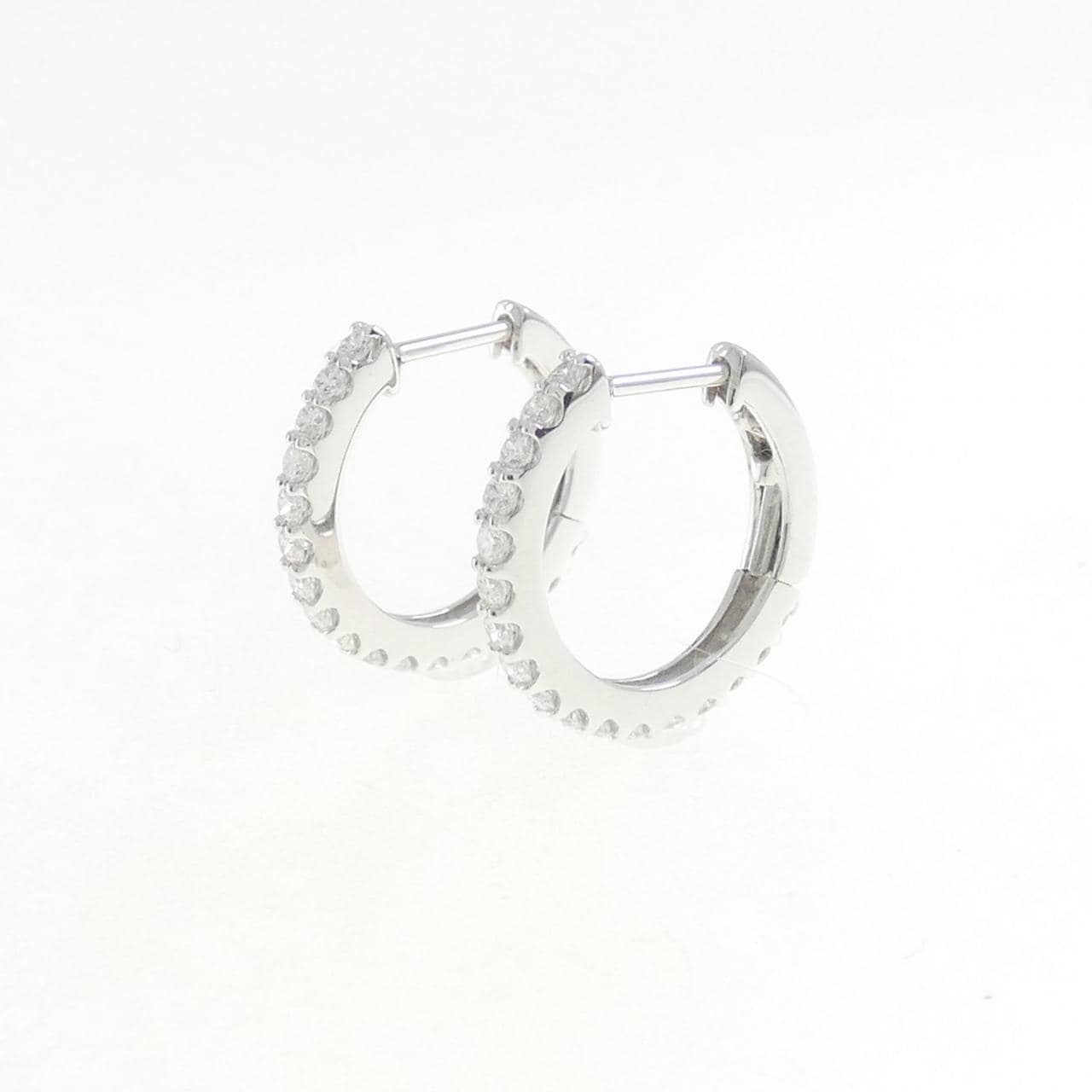 【新品】PT ダイヤモンド ピアス 0.40CT