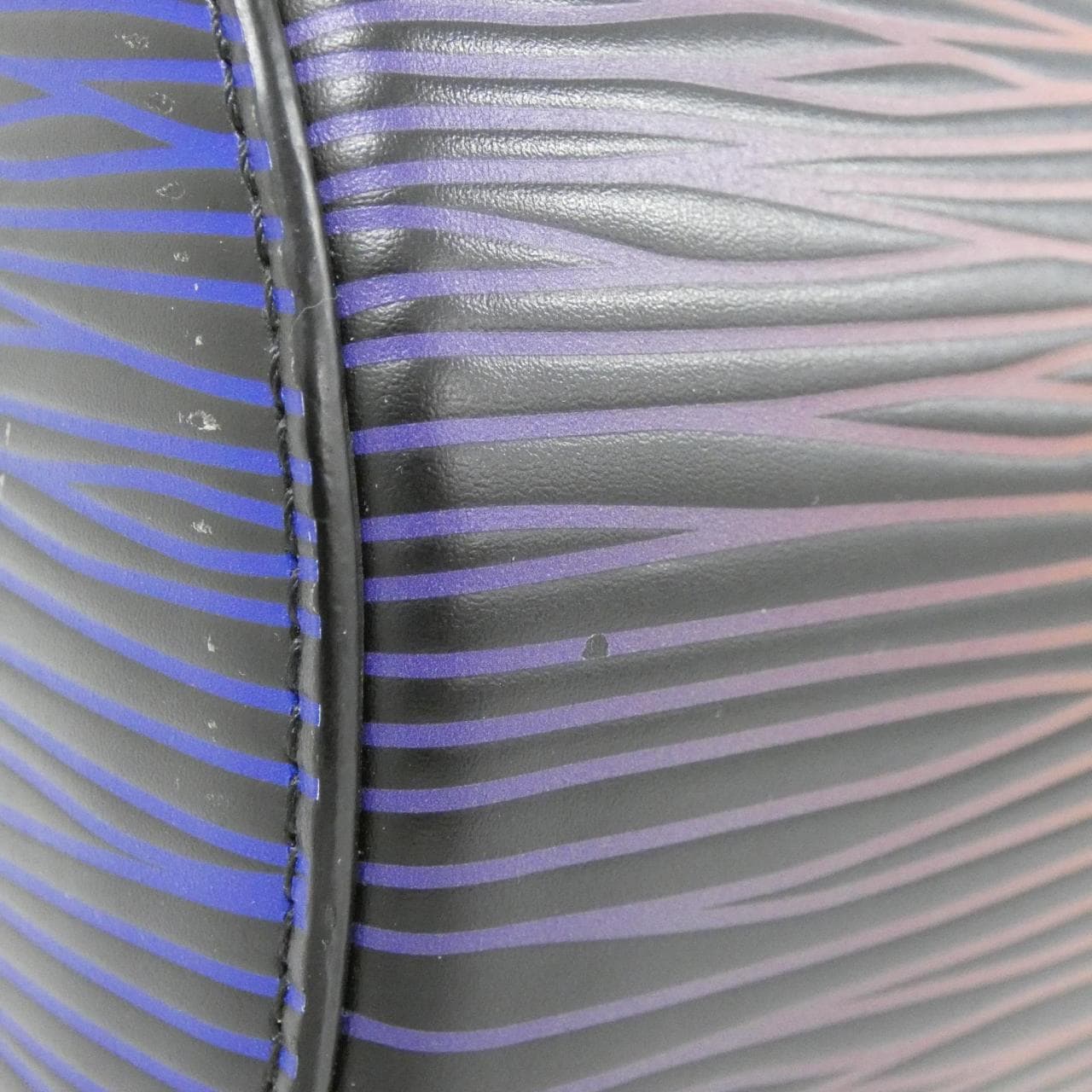 ルイヴィトン エピXL ソフト ポロション M23093 ショルダーバッグ