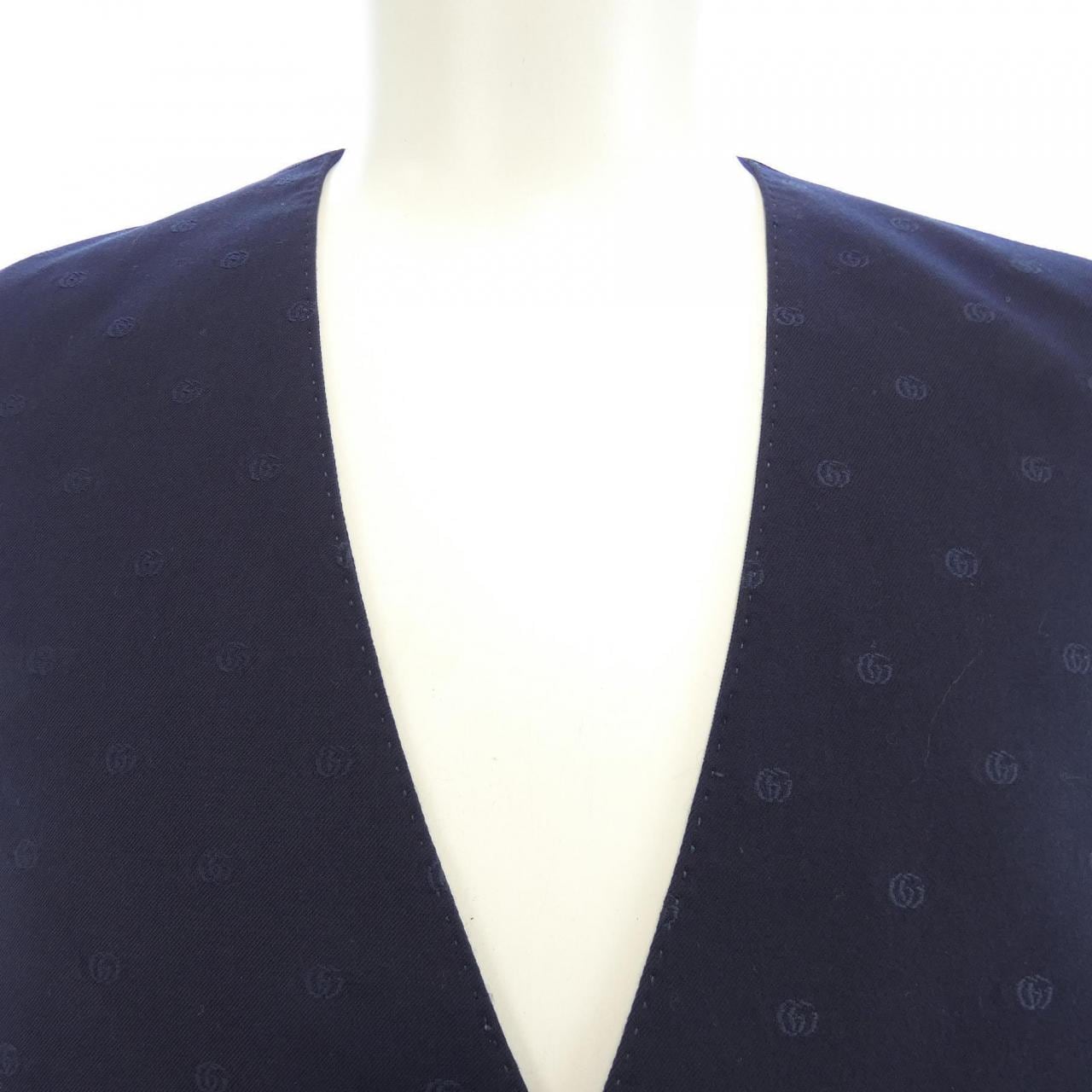 グッチ GUCCI 673191 ZAI34 ベスト