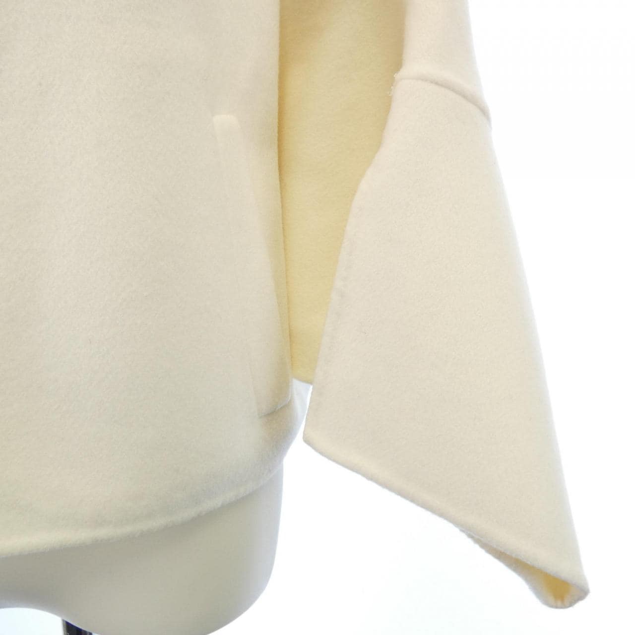 FENDI FJ6927 W1D 夾克