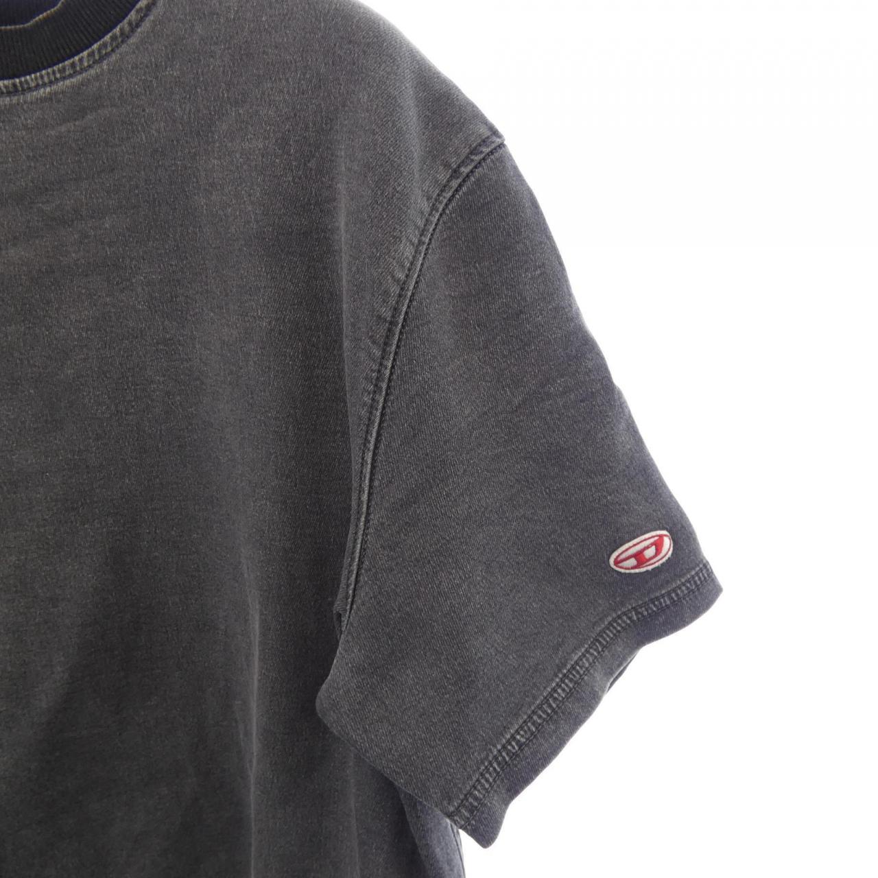 ディーゼル DIESEL Tシャツ
