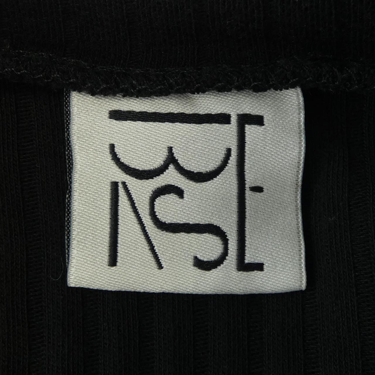 BASERANGE トップス