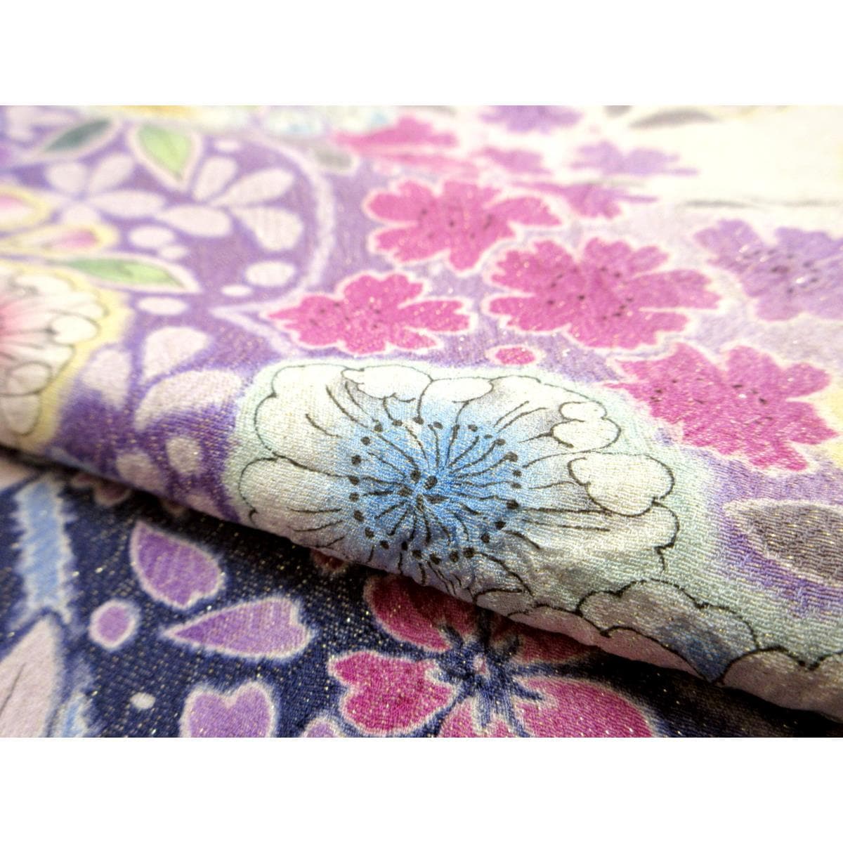 振袖　友禅加工絞り入